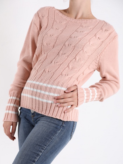 Cream sweater with braided pattern