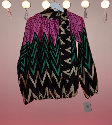 Элегантная цветная блузка